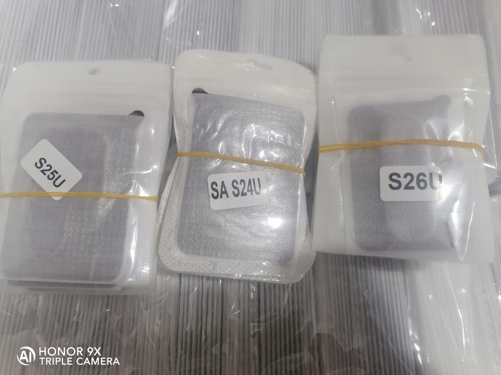 عدسات كاميرات 